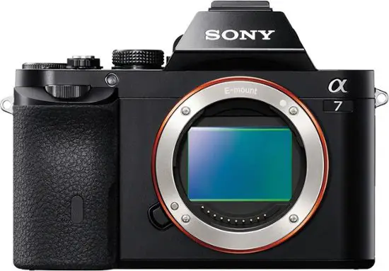 Sony a7 vs Nikon D5500